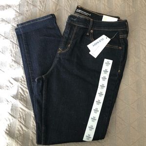 Oldnavy Curvy Skinny Jeans NWT
